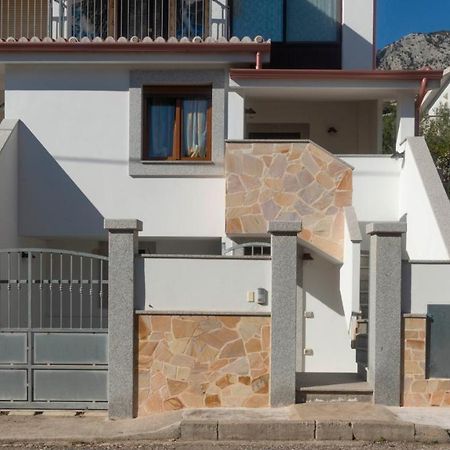 Casa Dei Lecci - Cala Gonone Lägenhet Exteriör bild