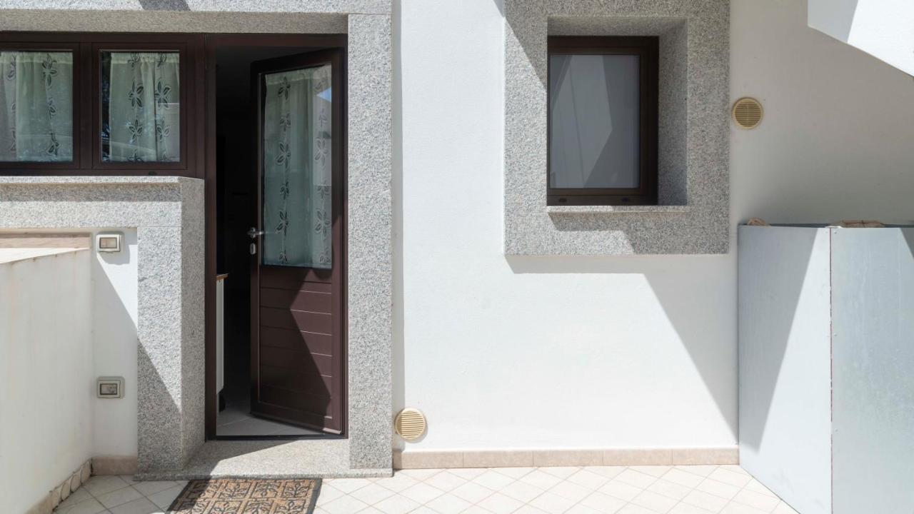 Casa Dei Lecci - Cala Gonone Lägenhet Exteriör bild
