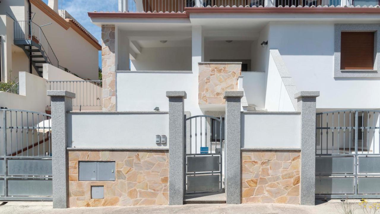 Casa Dei Lecci - Cala Gonone Lägenhet Exteriör bild